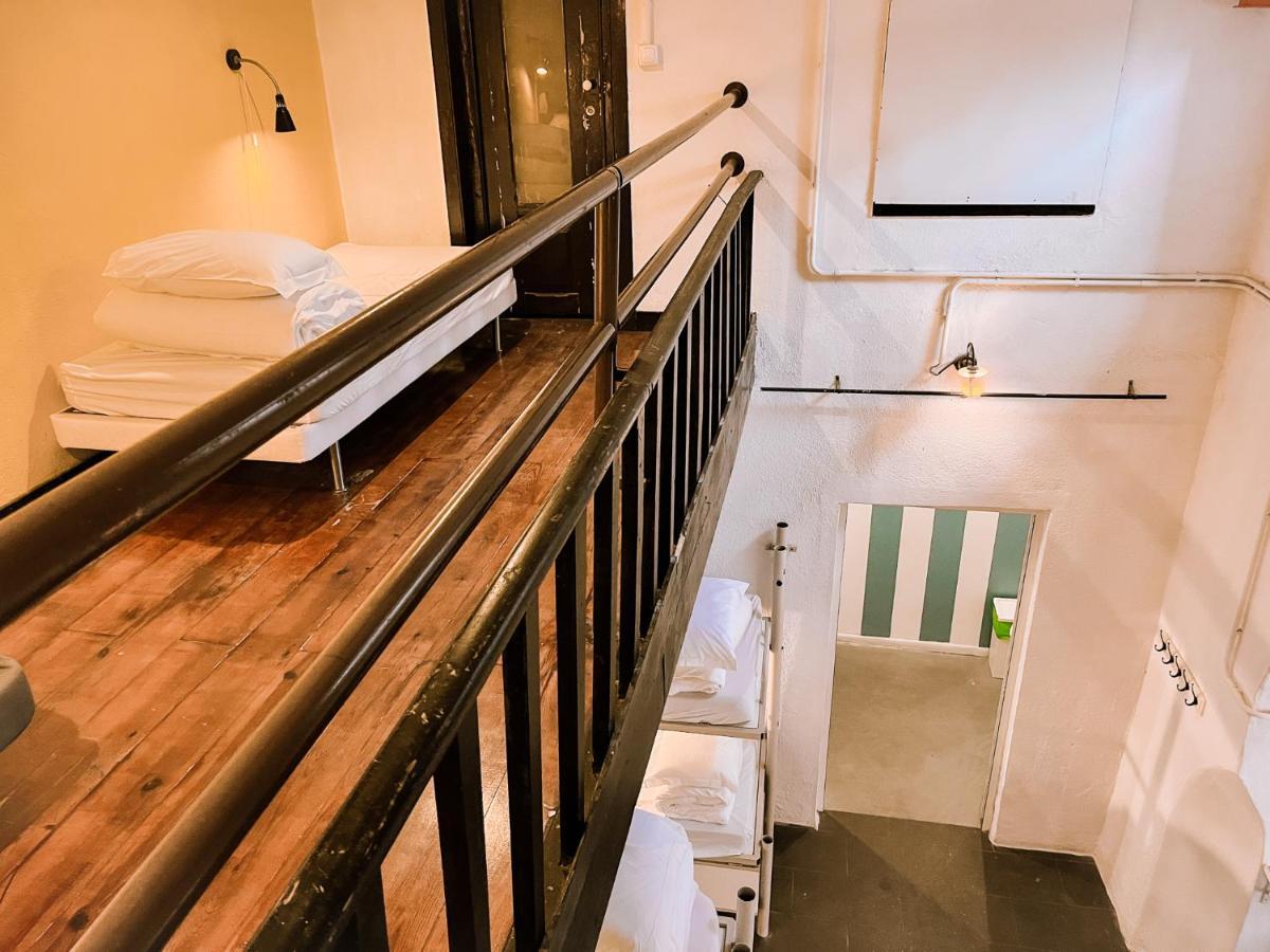 Safestay Lisbon Bairro Alto Exteriör bild